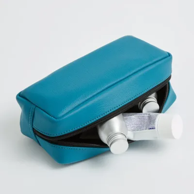 blau-vegan-leder-rechteckige-tasche