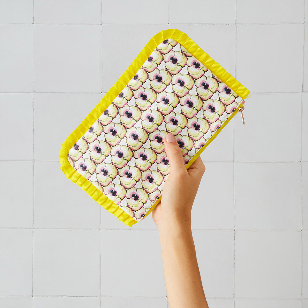 Individuell bedruckte flache Kosmetiktasche aus veganem Leder